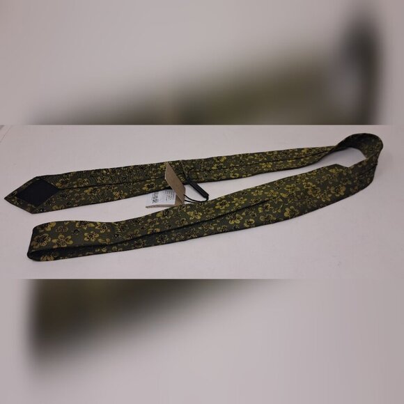 NWT Burberry Men's Neck Tie Green Floral 100% Silk England 58" - Picture 3 of 13